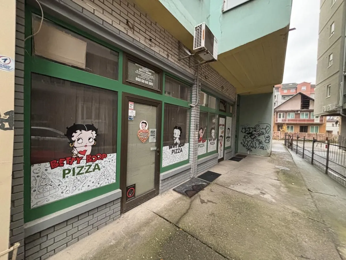 Izdavanje, poslovni prostor, 44m², Centar, Jagodina