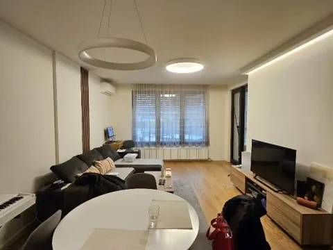 Izdavanje, dvosoban stan, 55m², Stari Grad, Beograd - image 6