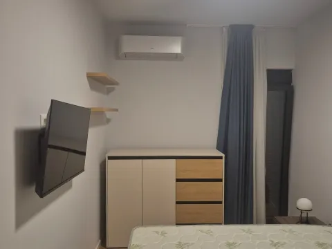 Izdavanje, trosoban stan, 100m², Vezirov Most, Podgorica - image 7