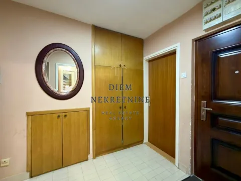 Rent, two bedroom apartment, 85m², Centar, Bar - image 12
