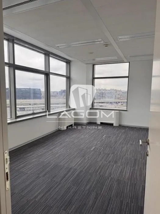 Rent, office space, 838m², Novi Beograd Blok 67, Novi Beograd Sve Podlokacije