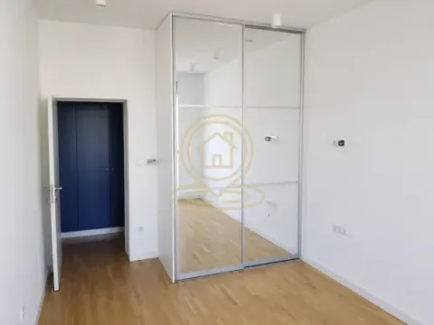 Izdavanje, trosoban stan, 56m², Stari Grad, Beograd - image 7