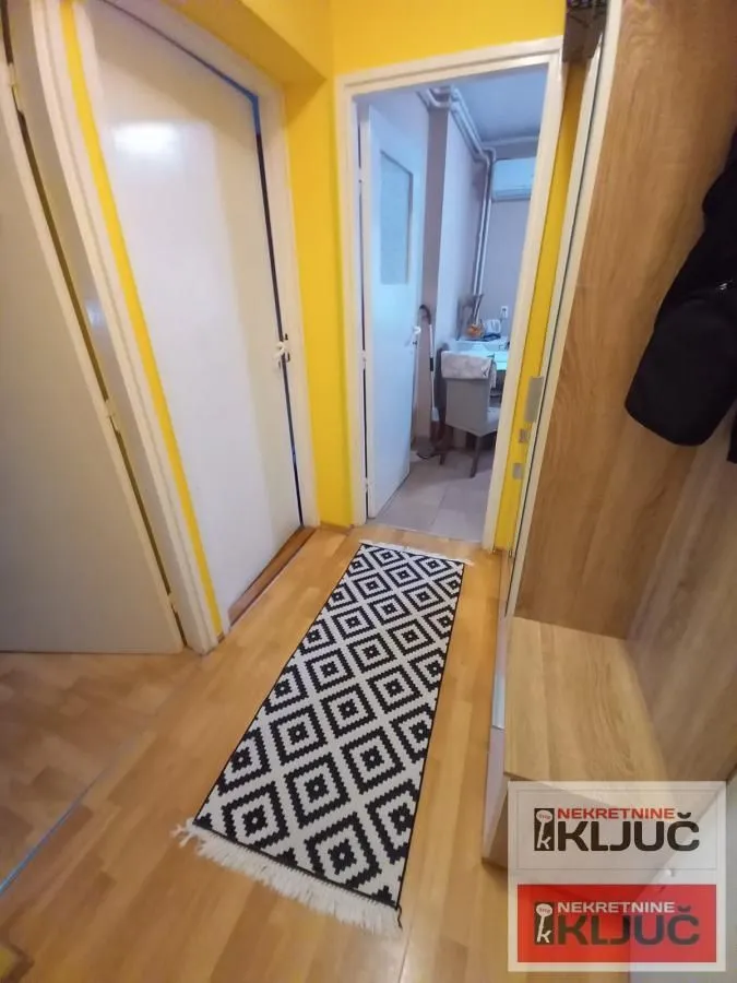Prodaja, dvosoban stan, 47m², Železnička Stanica, Novi Sad Sve Podlokacije