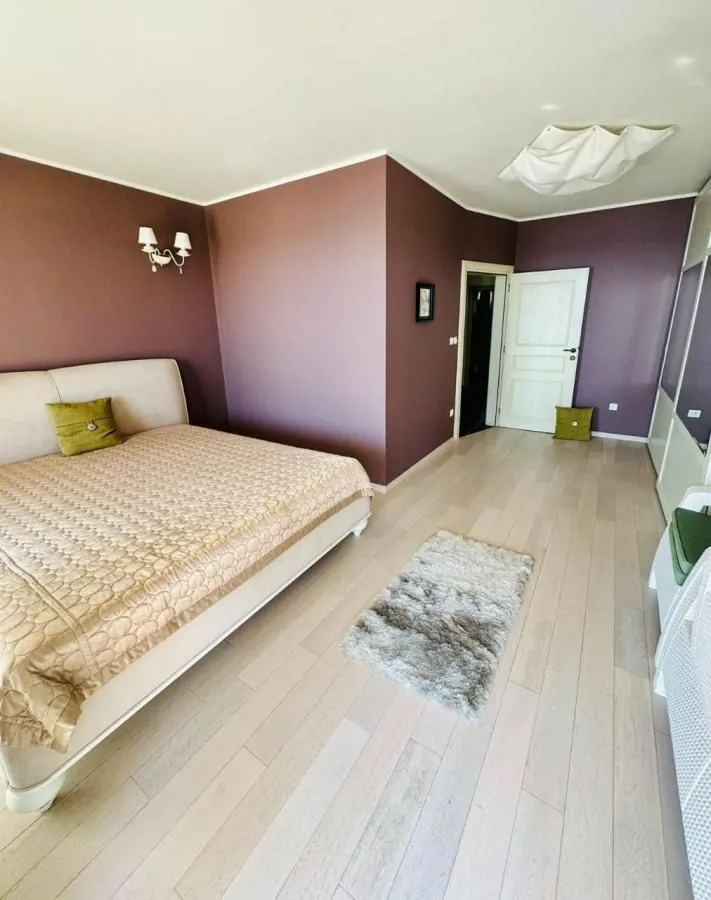 Sale, house, 290m², Bar, Crna Gora