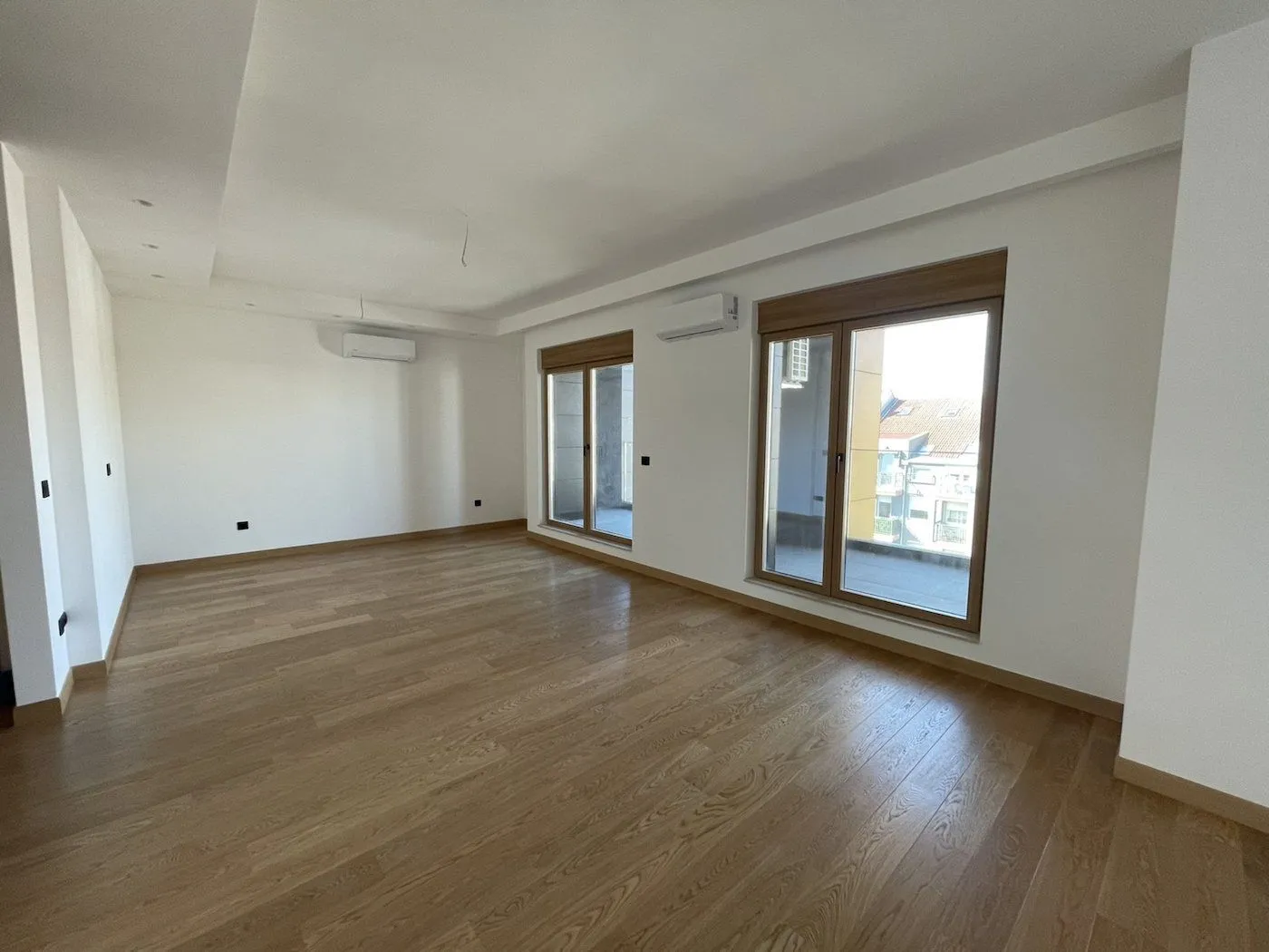 Prodaja, jednosoban stan, 123m², Adamovićevo Naselje, Novi Sad Sve Podlokacije