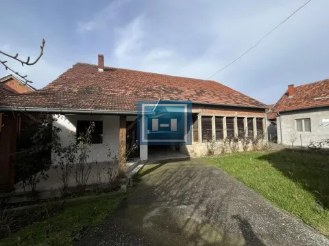 Sale, house, 304m², Krušar, Ćuprija - image 13