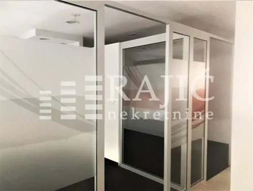 Rent, office space, 180m², Kalenić Pijaca, Vračar Sve Podlokacije