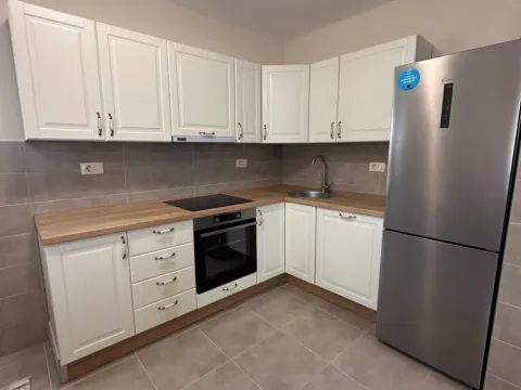 Izdavanje, dvosoban stan, 75m², Zlatica, Podgorica - image 6