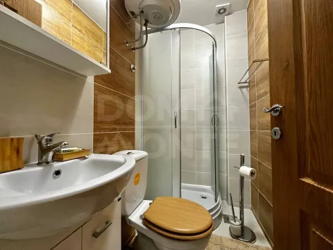 Izdavanje, dvosoban stan, 80m², Prčanj, Kotor - image 2