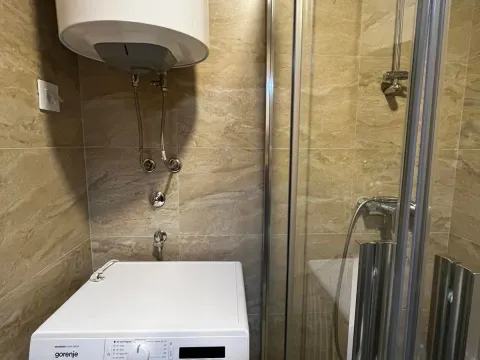 Prodaja, jednosoban stan, 42m², Zaobilaznica, Budva - image 7