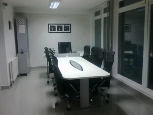 Izdavanje, poslovni prostor, 110m², Gradska Bolnica, Zvezdara Sve Podlokacije