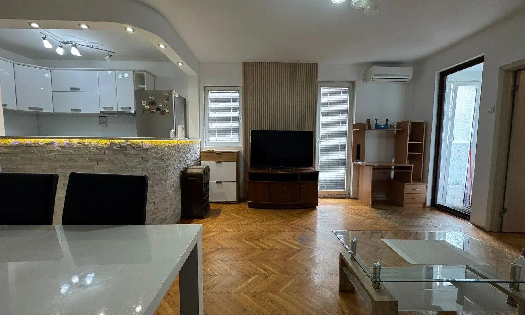 Rent, one bedroom apartment, 50m², Golubovina, Budva