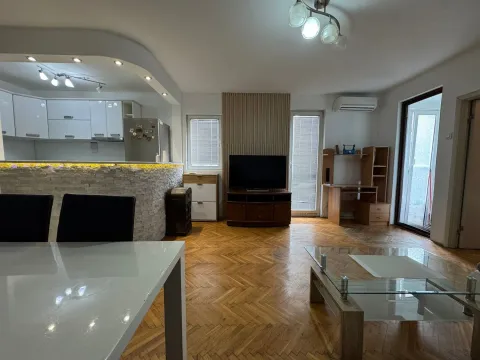 Rent, one bedroom apartment, 50m², Golubovina, Budva - image 2