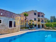 Rent, house, 300m², Zagorič, Podgorica - image 34