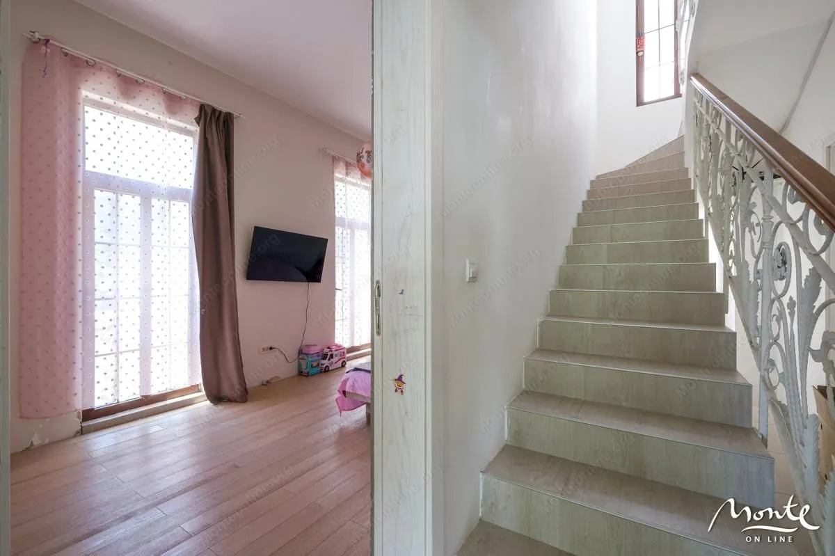 Prodaja, kuća, 316m², Tivat, Crna Gora