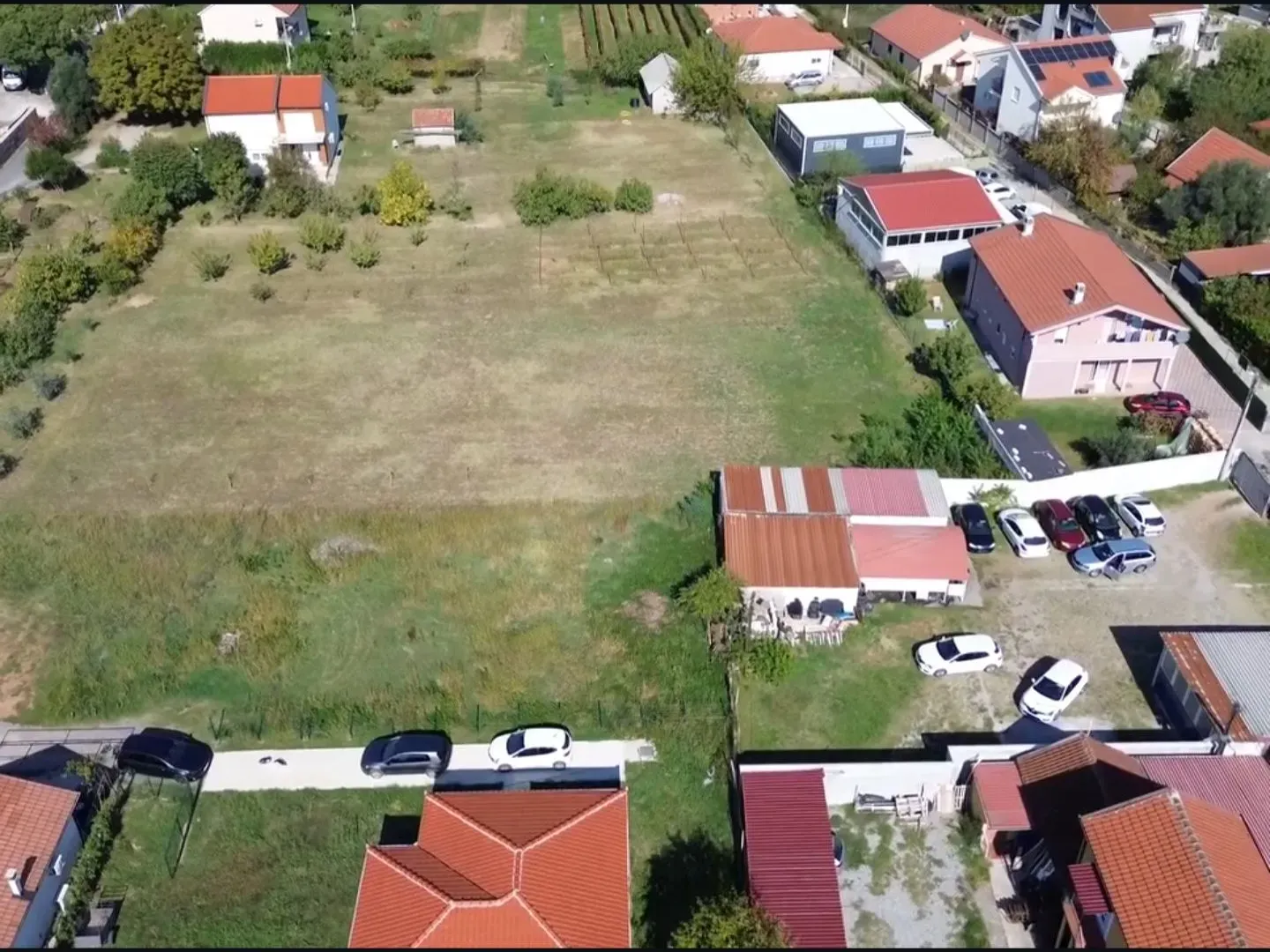 Prodaja, plac, 530m², Tološi, Podgorica