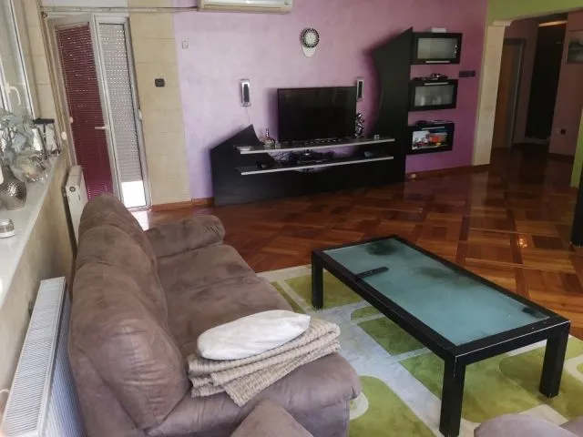 Prodaja, četvorosoban stan, 103m², Nova Detelinara, Novi Sad Sve Podlokacije