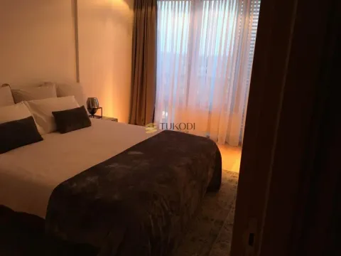 Izdavanje, trosoban stan, 85m², Stari Grad, Beograd - image 13