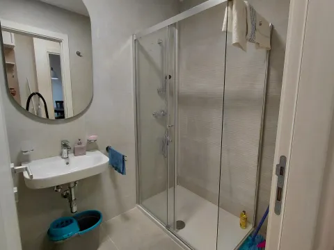 Rent, one bedroom apartment, 40m², Pobrežje, Podgorica - image 8