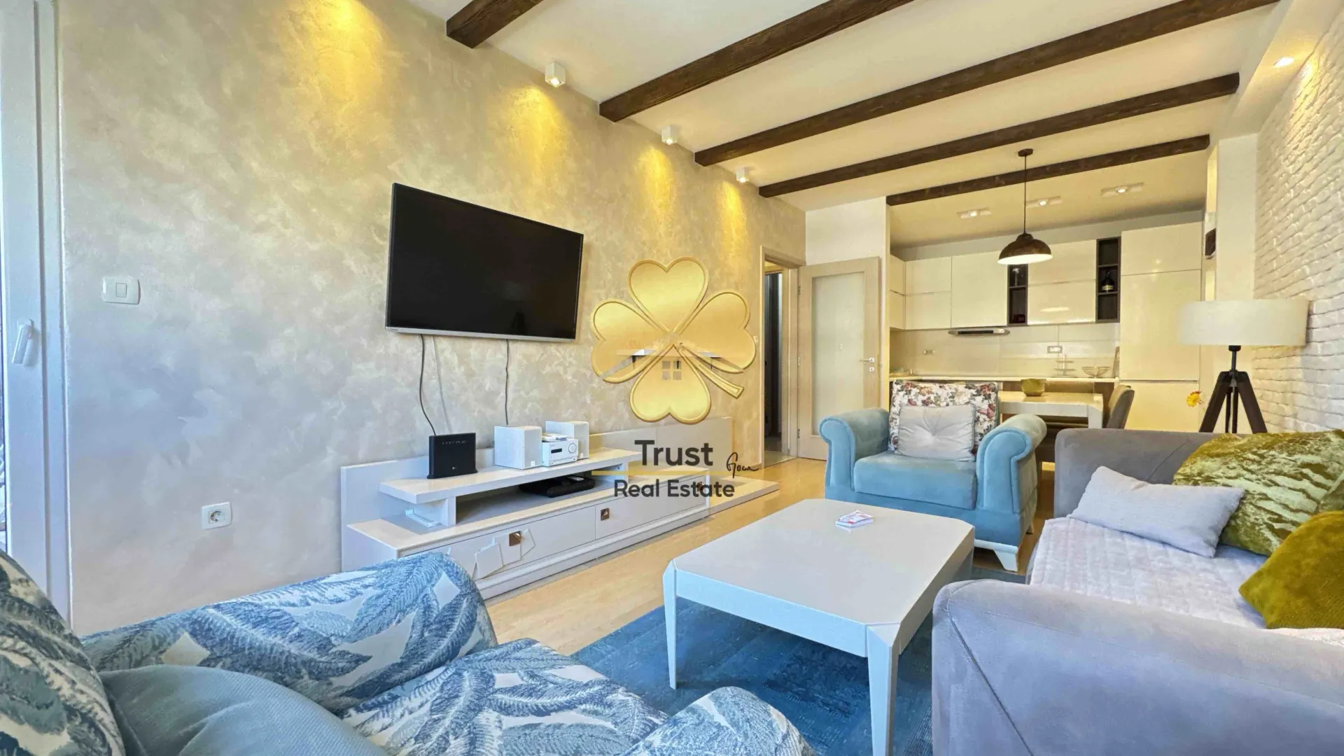 Izdavanje, dvosoban stan, 75m², City Kvart, Podgorica