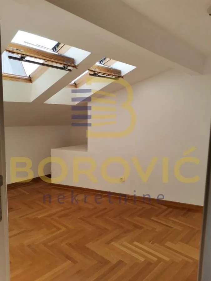 Prodaja, četvorosoban stan, 89m², Lekino Brdo, Voždovac Sve Podlokacije
