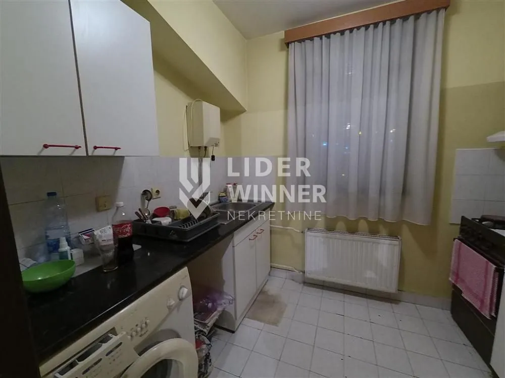 Prodaja, trosoban stan, 61m², Stari Košutnjak, Rakovica