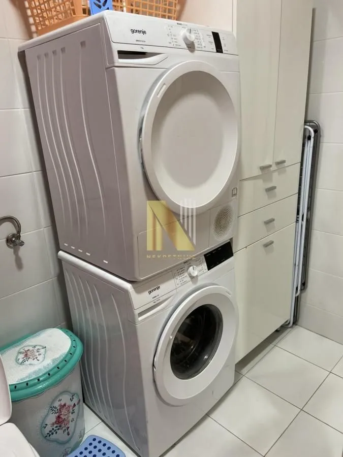 Prodaja, trosoban stan, 67m², Socijalno, Novi Sad Sve Podlokacije