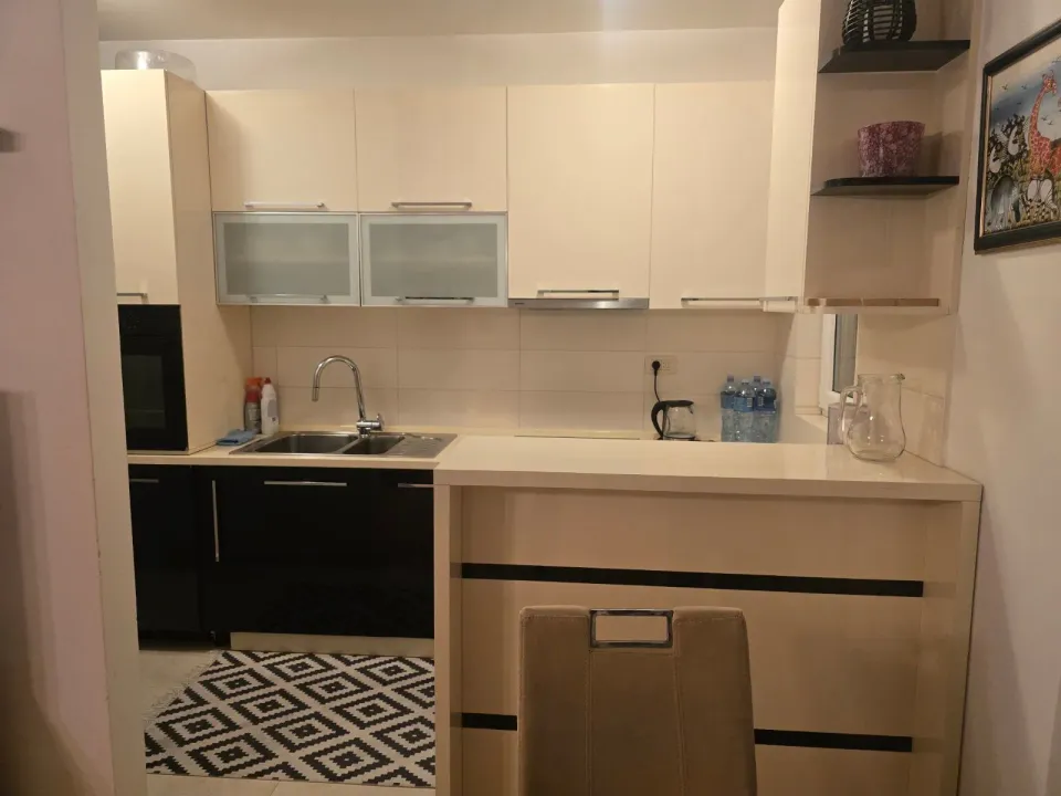 Izdavanje, jednosoban stan, 72m², City Kvart, Podgorica