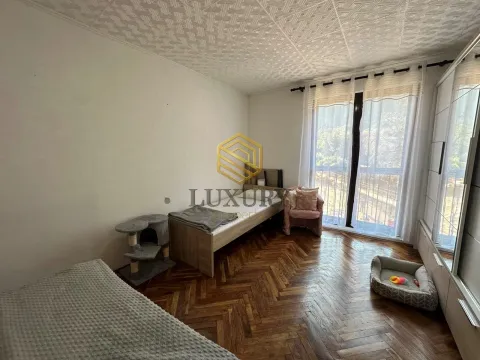 Prodaja, jednosoban stan, 46m², Centar, Kotor - image 12