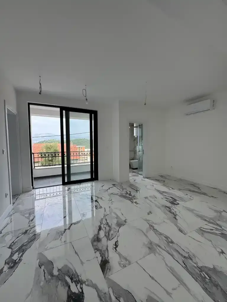 Prodaja, jednosoban stan, 54m², Radovići, Tivat