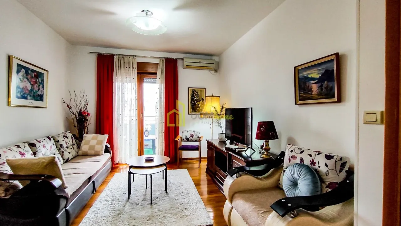 Izdavanje, trosoban stan, 90m², Preko Morače, Podgorica