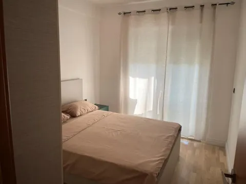 Izdavanje, jednosoban stan, 46m², Radanovići, Kotor - image 6