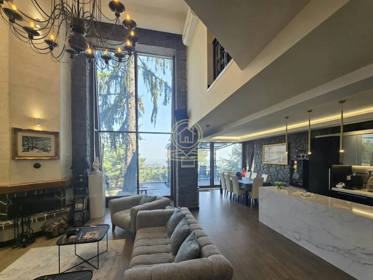 Prodaja, kuća, 402m², Sremska Kamenica, Petrovaradin