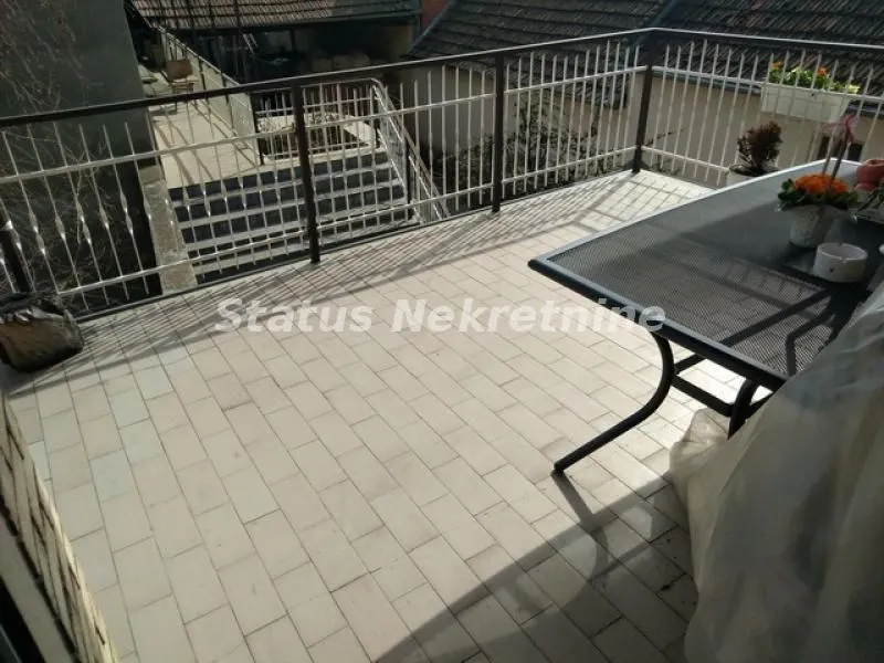 Prodaja, kuća, 450m², Temerin, Novi Sad
