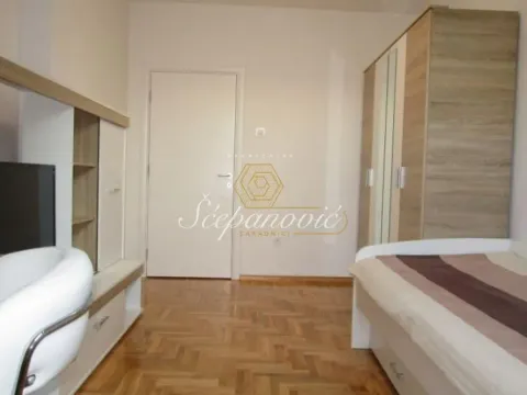 Prodaja, četvorosoban stan, 89m², Bulevar Oslobodjenja, Novi Sad Sve Podlokacije - image 5