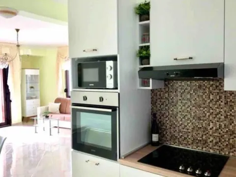 Sale, two bedroom apartment, 74m², Dobra Voda, Budva - image 4