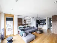 Izdavanje, trosoban stan, 119m², Novi Beograd Blok 65, Novi Beograd Sve Podlokacije - image 1