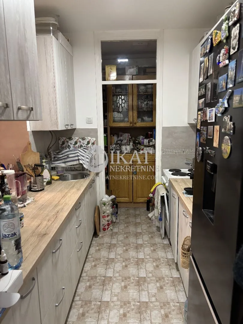 Prodaja, četvorosoban stan, 135m², Novi Beograd Blok 22, Novi Beograd Sve Podlokacije