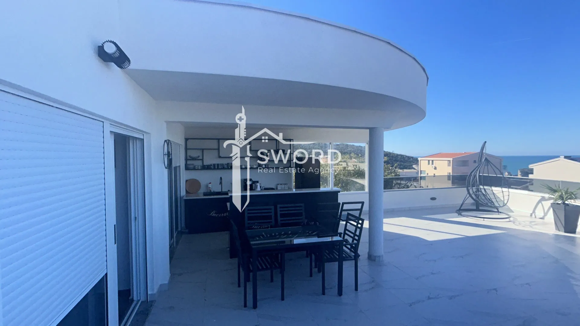 Prodaja, kuća, 350m², Utjeha, Bar