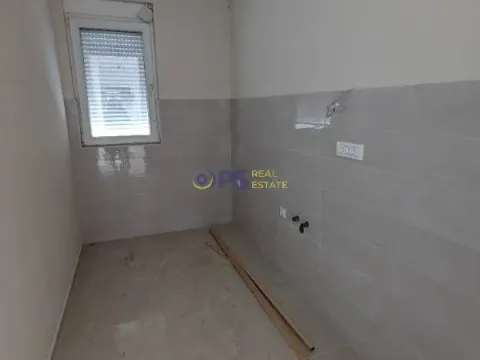 Prodaja, kuća, 277m², Bar, Crna Gora - image 8