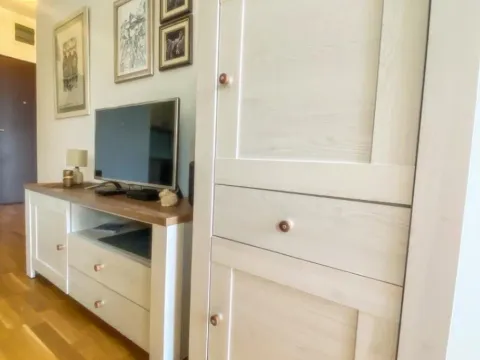 Izdavanje, jednosoban stan, 45m², City Kvart, Podgorica - image 5