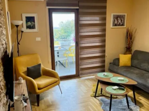 Izdavanje, dvosoban stan, 65m², City Kvart, Podgorica - image 9