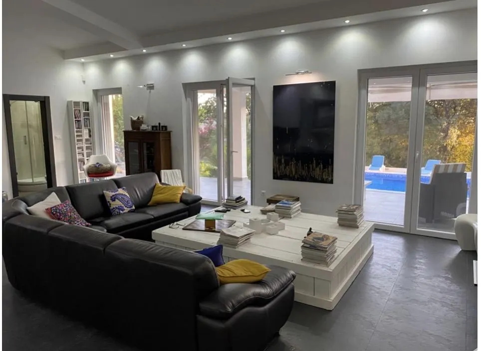 Prodaja, kuća, 239m², Kavač, Kotor