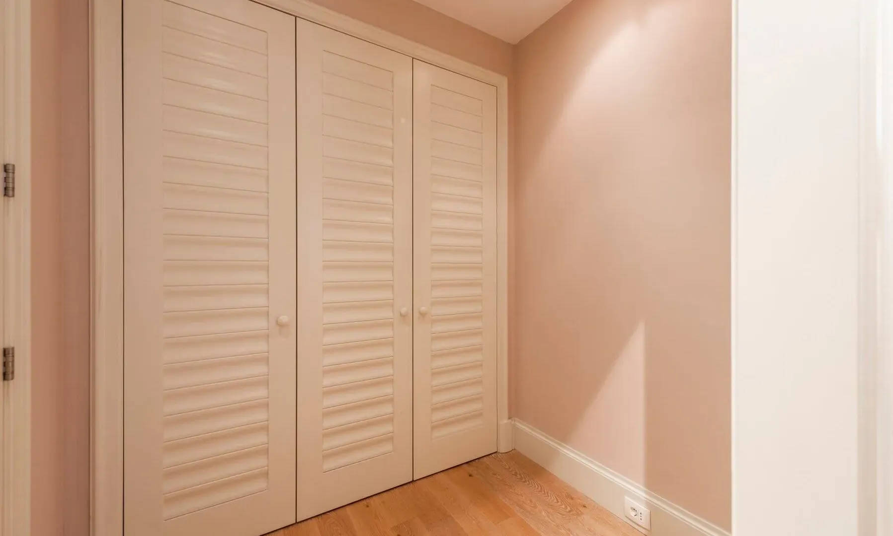 Rent, one bedroom apartment, 119m², Porto Montenegro, Tivat