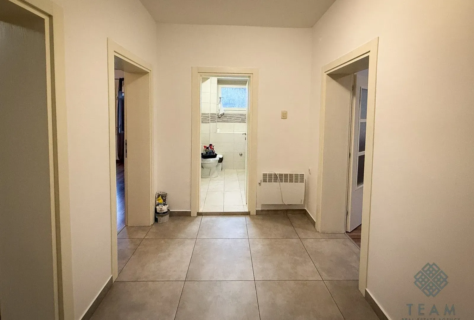 Rent, office space, 90m², Gorica C, Podgorica