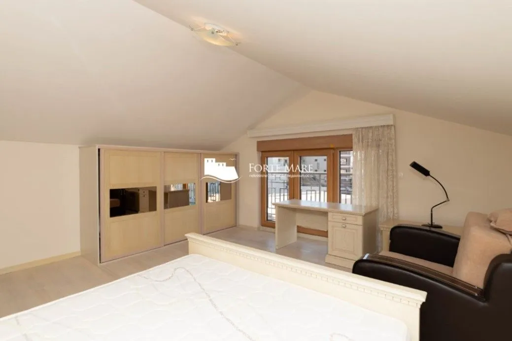 Sale, three bedroom apartment, 123m², Pržno, Budva