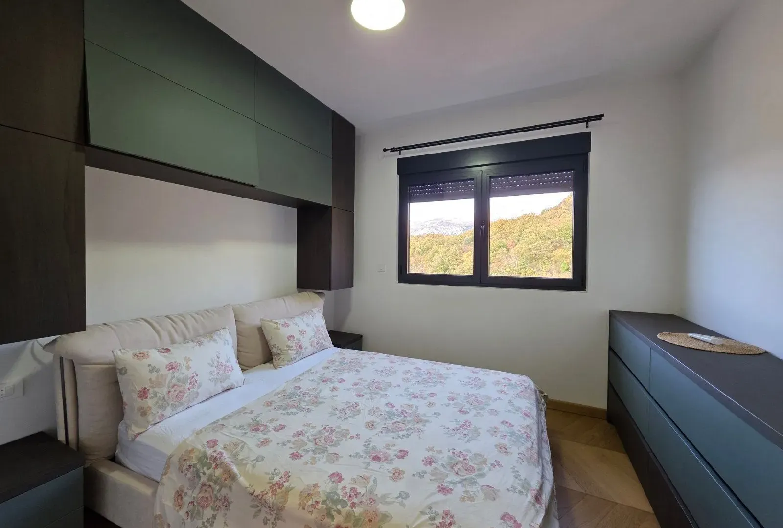 Sale, three bedroom apartment, 90m², Blizikuće, Budva