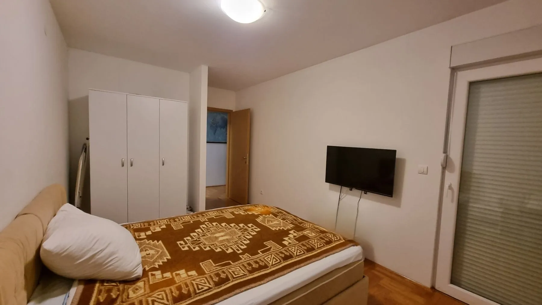 Prodaja, dvosoban stan, 76m², Centar, Bar