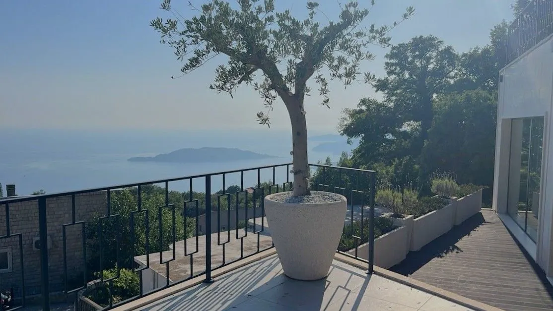 Sale, house, 300m², Kuljače, Budva