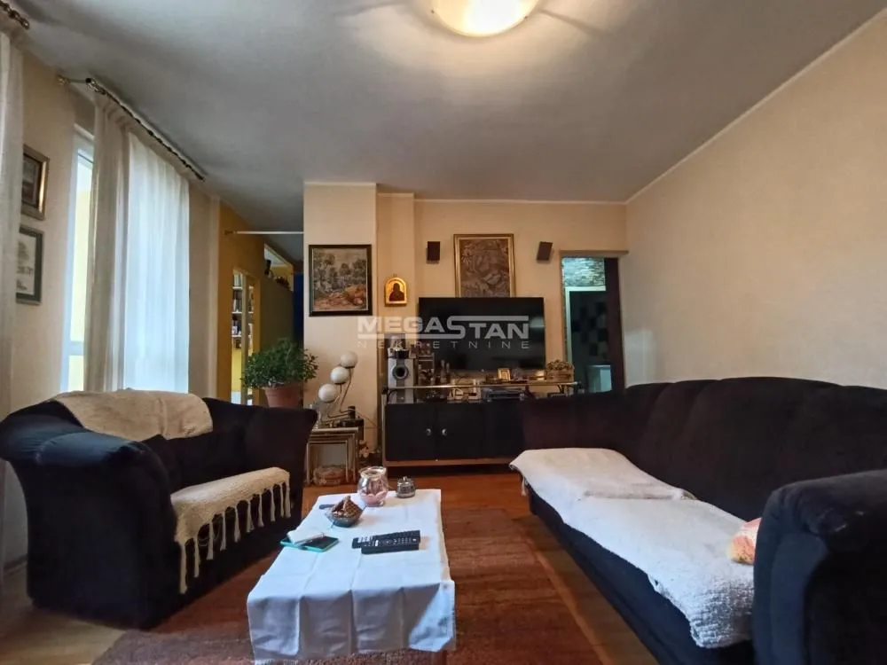 Sale, three bedroom apartment, 93m², Karaburma, Palilula Sve Podlokacije